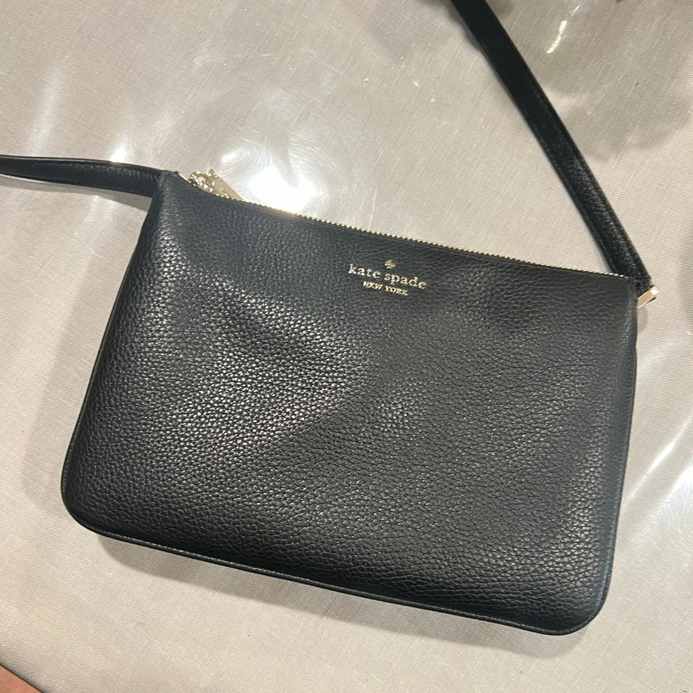 Kate Spade New York LEILA TRIPLE GUSSET CROSSBODY